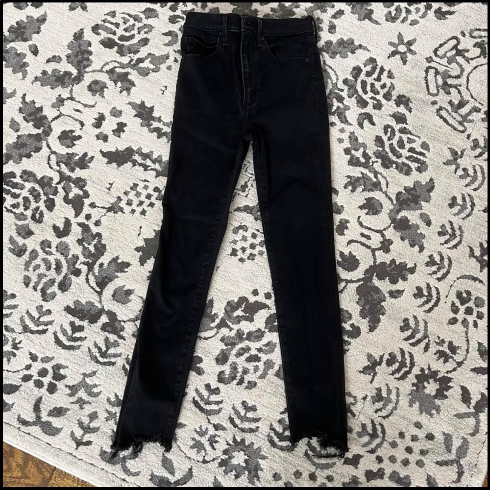 Black Ultra High Rise Super Skinny Jeans NWOT